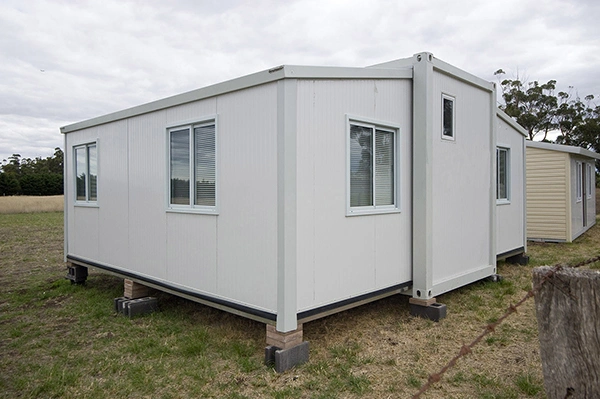 Shipping 40 FT Luxury Fully Furnished Rebuilt Steel Container House